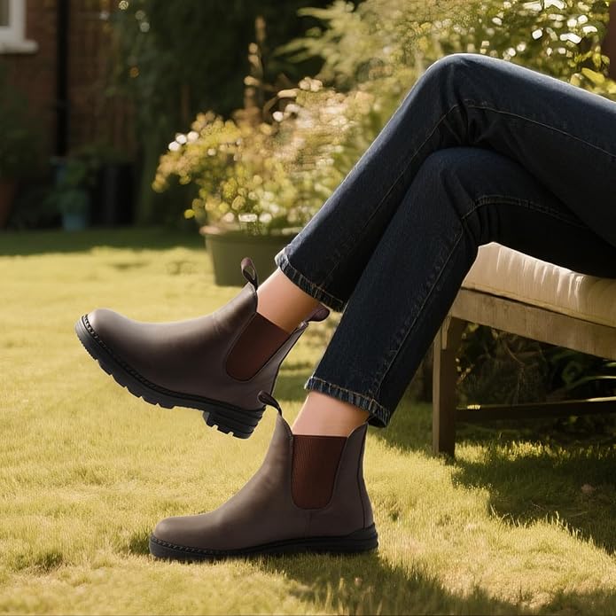 Cestfini Outdoor Chelsea Hiking Boots (Brown)