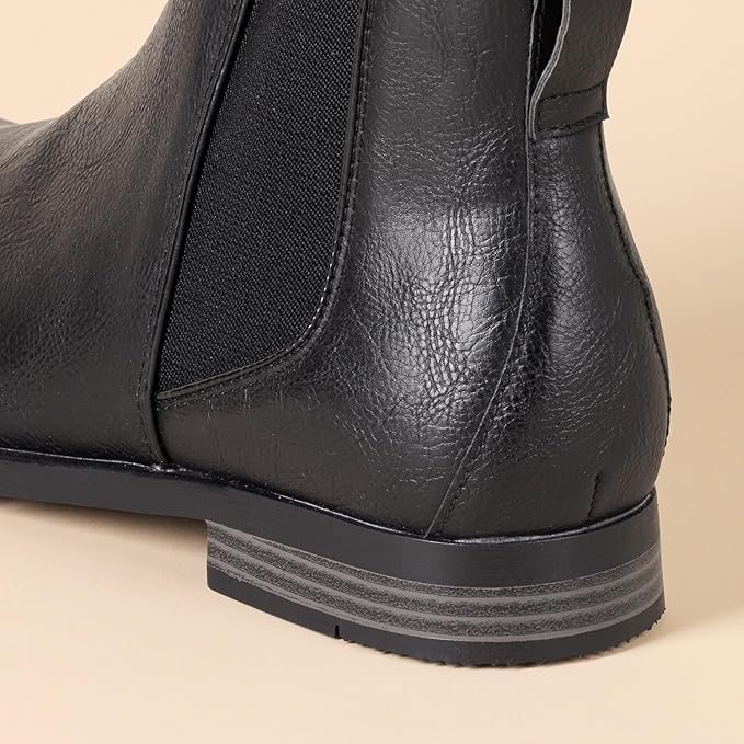 Amazon Essentials Men's Slip On Chelsea Ankle Boot - Black
