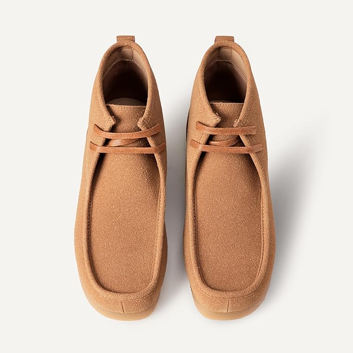 Amazon Essentials Men's Chukka Moc Toe Boots - Tan