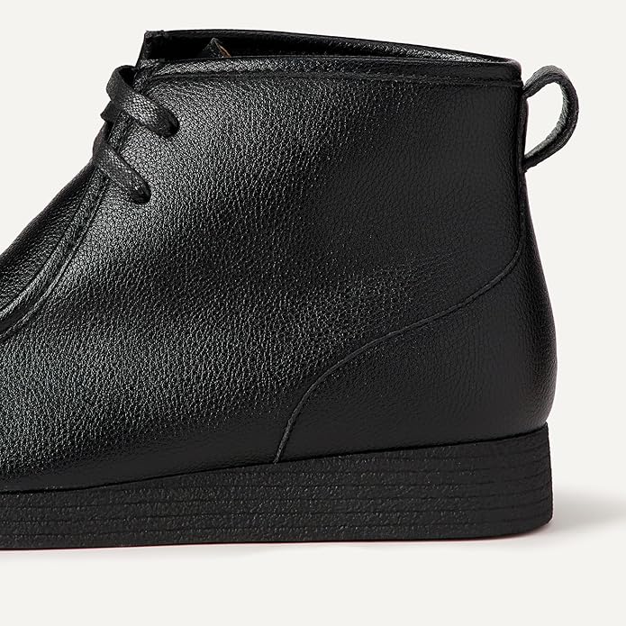 Amazon Essentials Men's Chukka Moc Toe Boots - Black