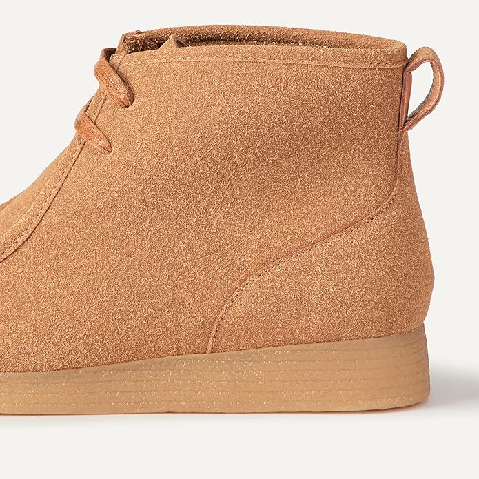 Amazon Essentials Men's Chukka Moc Toe Boots - Tan